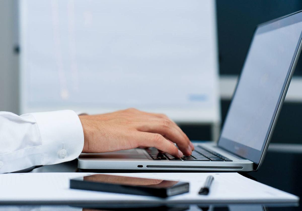 Cómo conseguir el certificado de retenciones e ingresos para la